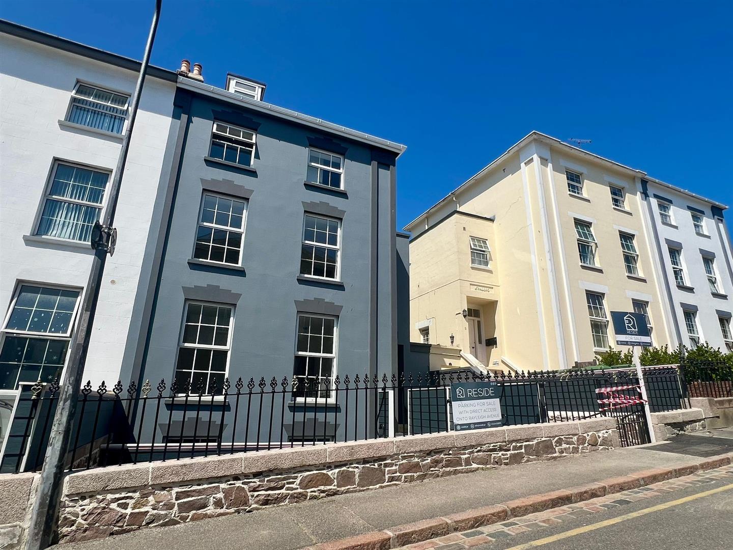 Flat 3, St Roche Apartments, Raleigh Avenue, St Helier